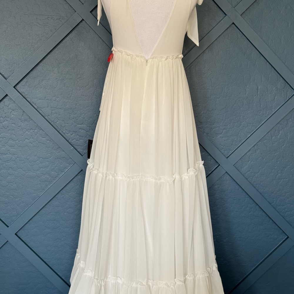 Mac Duggal White Wedding Dress - Picture 10 of 16
